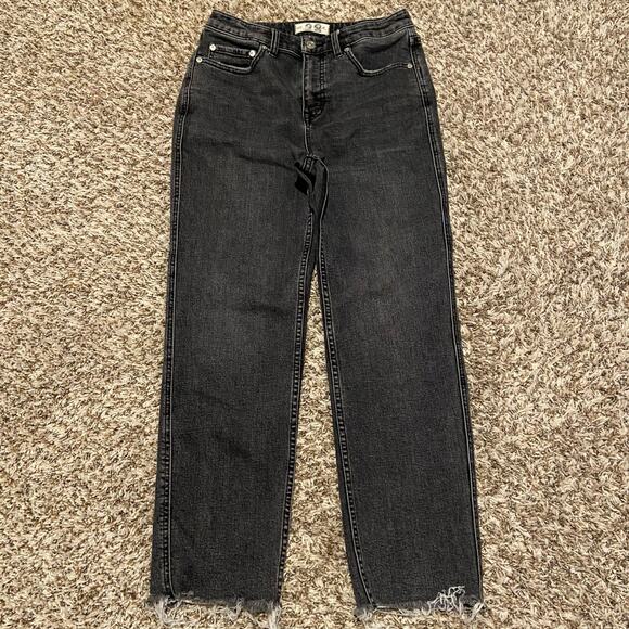 Free People We The Free CRVY Vintage Straight Jean 28 Faded Black Raw Hem Crop - Picture 2 of 10